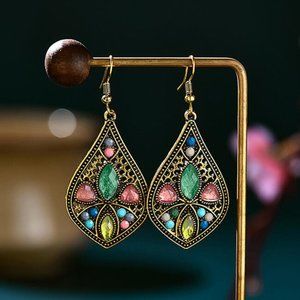 Vintage Hollow Out Colorful Rhinestone Earrings